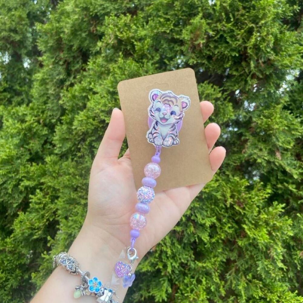 Lisa-frank Shaker Beaded Badge Reel